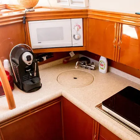 Aquadouro Yacht Radames - Sleep Boat Experience *