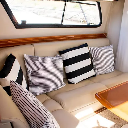 Aquadouro Yacht Radames - Sleep Boat Experience * 카스텔루 지 파이바