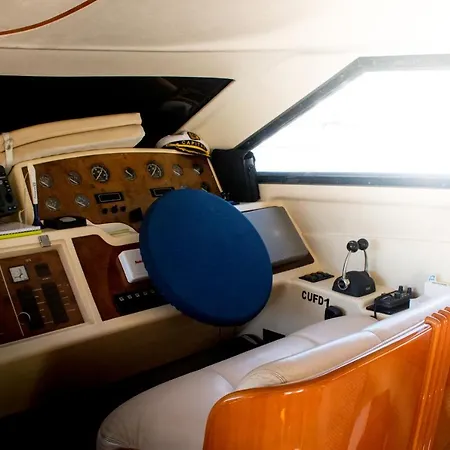 بوتيل Aquadouro Yacht Radames - Sleep Boat Experience *
