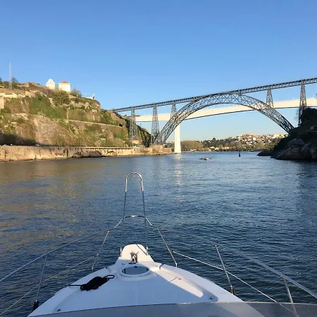 Aquadouro Yacht Radames - Sleep Boat Experience * 카스텔루 지 파이바