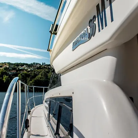 Aquadouro Yacht Radames - Sleep Boat Experience قلعة بايفا