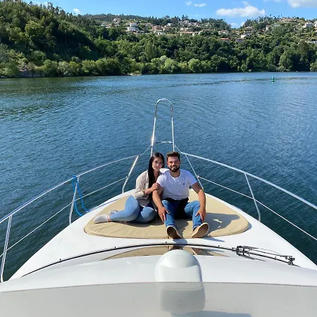 Aquadouro Yacht Radames - Sleep Boat Experience بوتيل قلعة بايفا